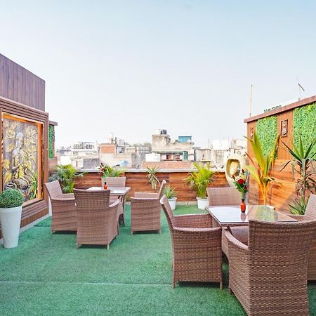 Hotel Gold Palace - 03 Mins Walk From New Delhi Railway Station Екстер'єр фото