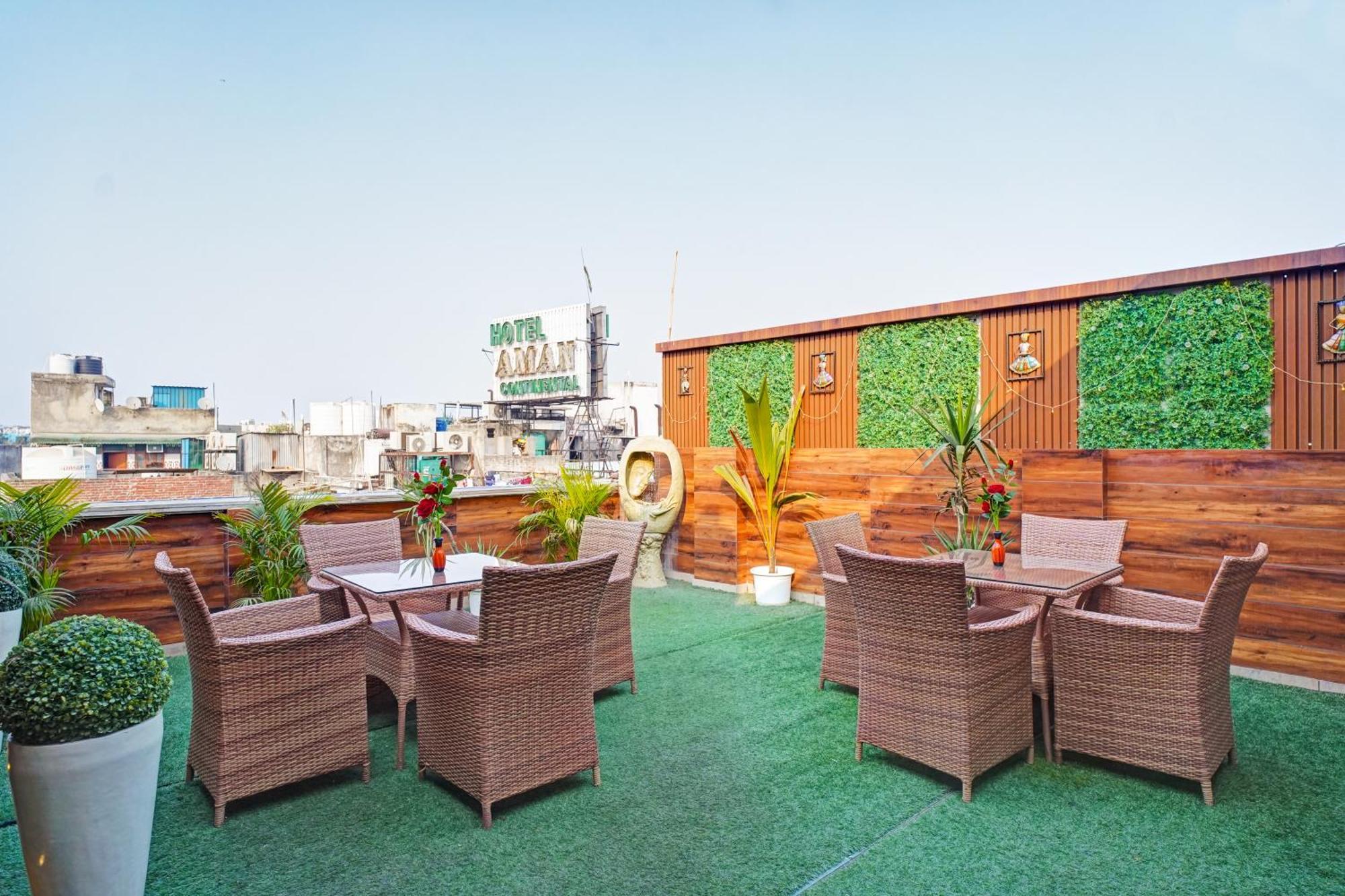 Hotel Gold Palace - 03 Mins Walk From New Delhi Railway Station Екстер'єр фото