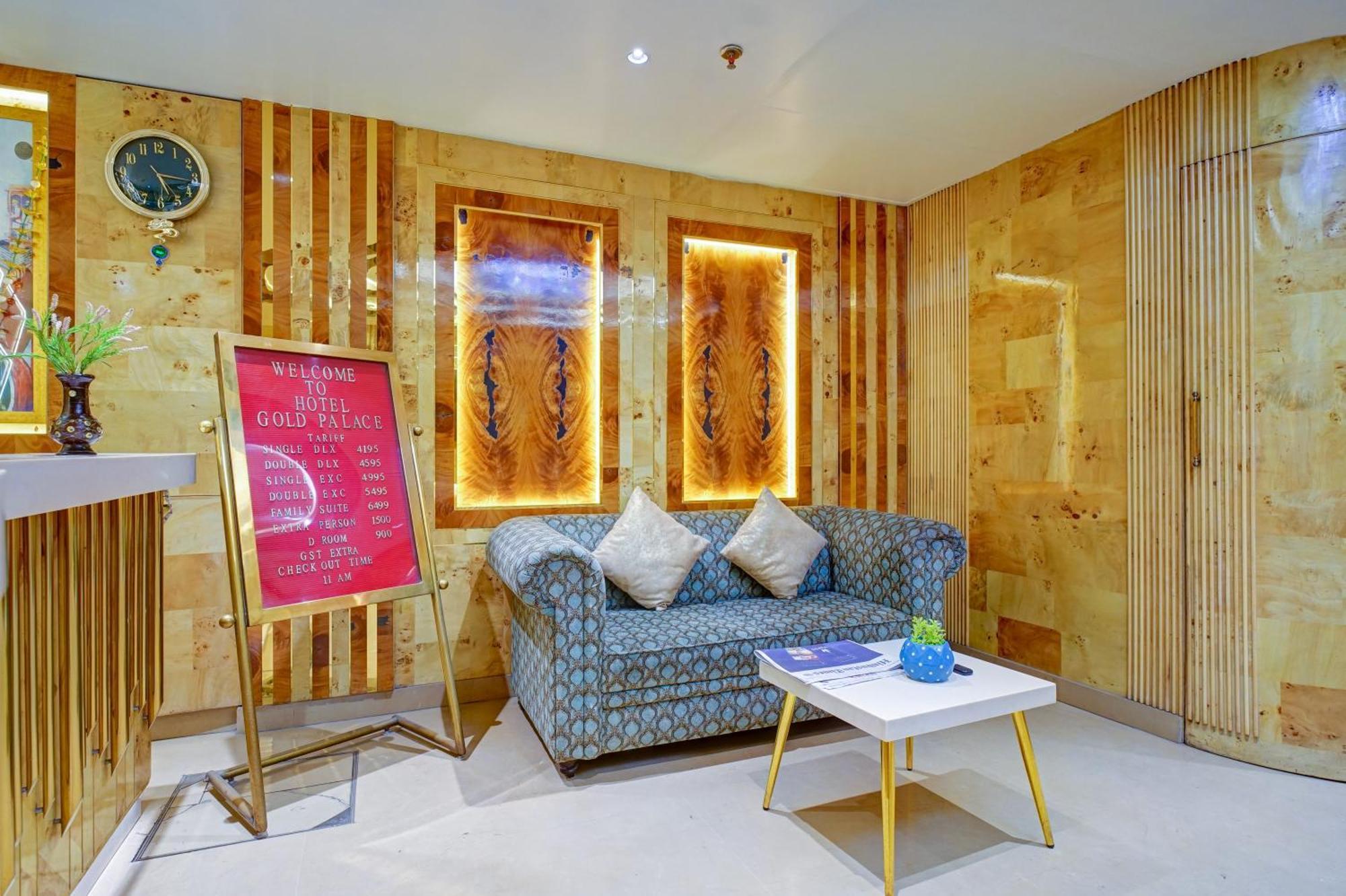 Hotel Gold Palace - 03 Mins Walk From New Delhi Railway Station Екстер'єр фото