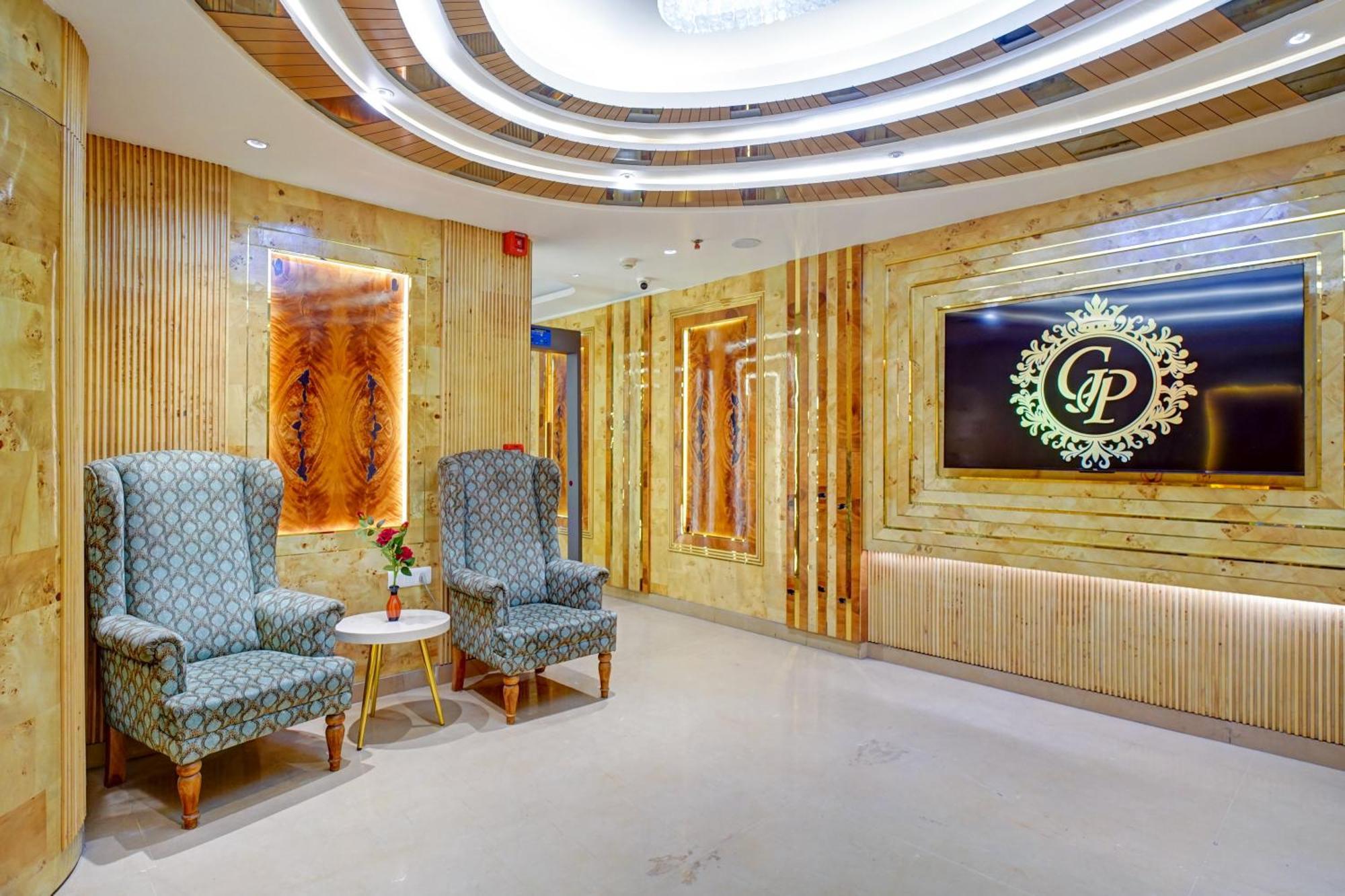 Hotel Gold Palace - 03 Mins Walk From New Delhi Railway Station Екстер'єр фото