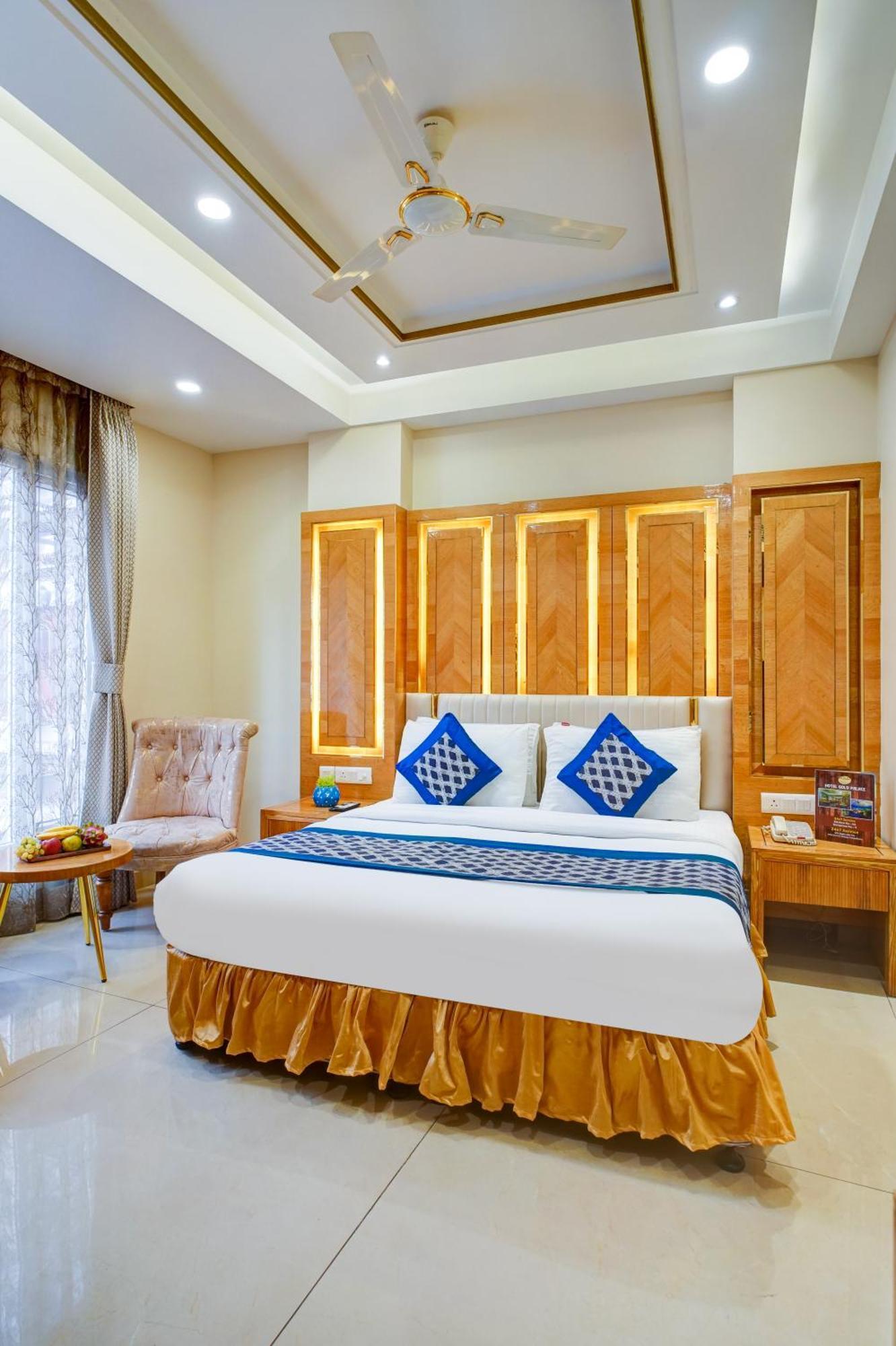 Hotel Gold Palace - 03 Mins Walk From New Delhi Railway Station Екстер'єр фото